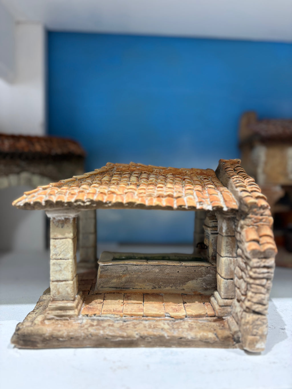Lavoir avec toit