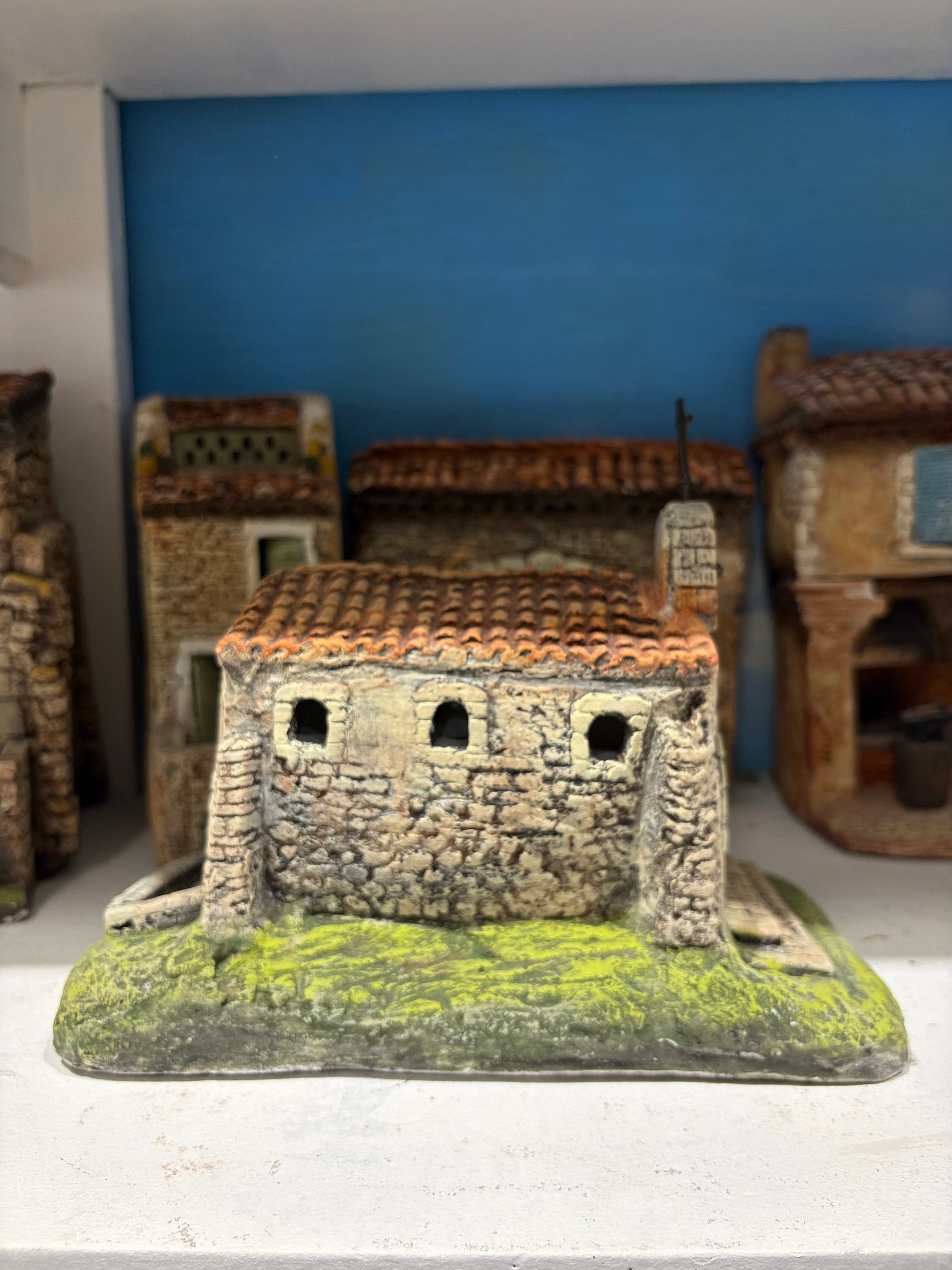 Petite chapelle avec socle