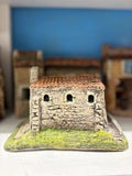 Petite chapelle avec socle